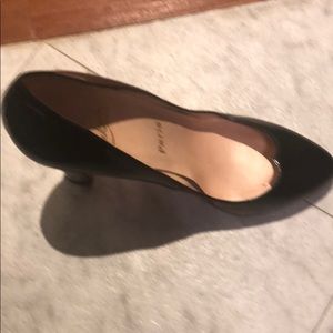 louboutin black pump